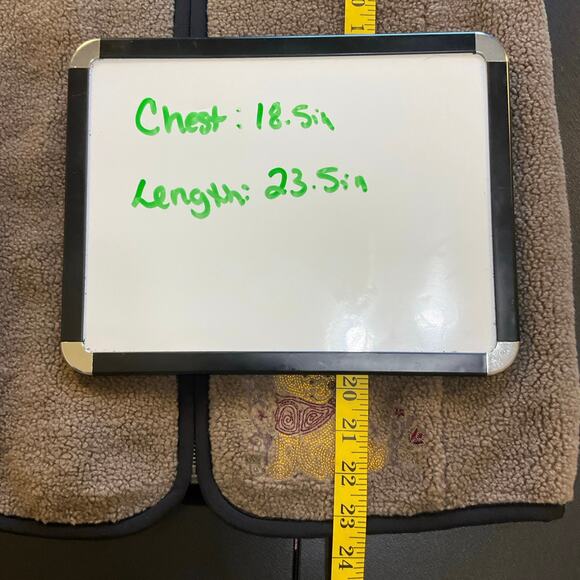 Disney Store Winnie the Pooh Embroidered Fleece Vest Womens Small Brown Sherpa - Picture 10 of 10